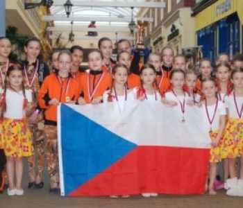 Zlaté medaile ze světového tanečního šampionátu WORLD DANCE CHAMPIONSHIP BABYLON 2013   