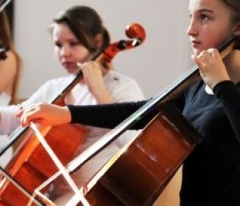 GRATULUJEME. Potvrzeno. Smyčcový orchestr ZUŠ Alfréda Radoka postupuje za Zlínsko do celostátního kola 