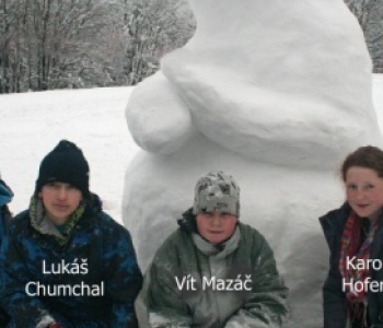 Naši výtvarníci na soutěži škol ve Sněhovém království